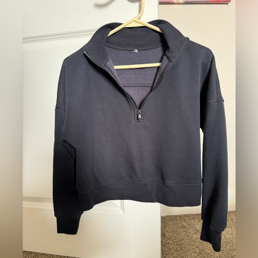 Fabletics cropped black quarter zip size xs